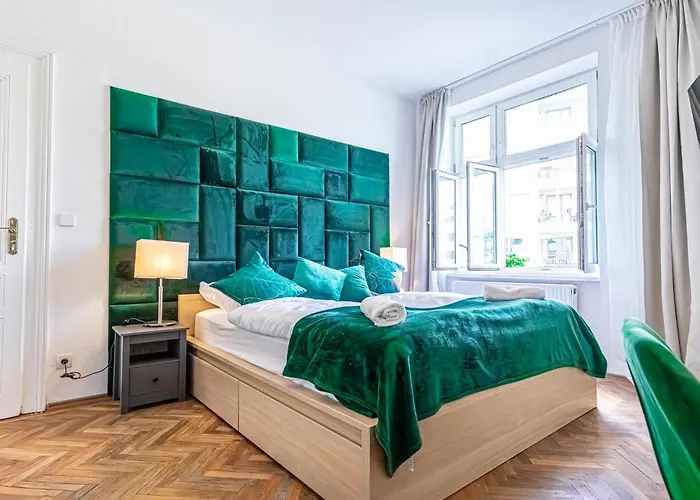 Convenient 3-Br Shared Apt, 15 Min To Landstrasse Hub