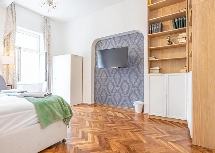 Convenient 3-Br Shared Apt, 15 Min To Landstrasse Hub
