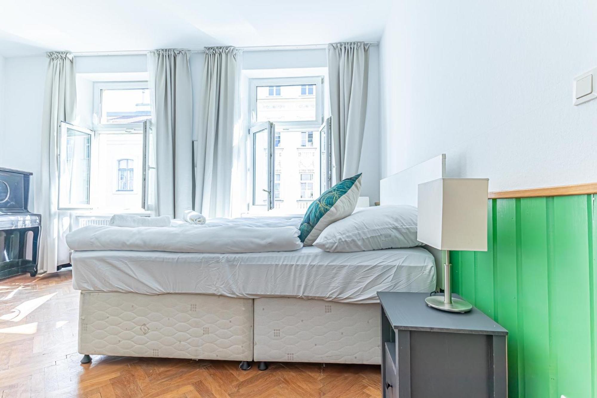 Convenient 3-br Shared Apt, 15 Min To Landstrasse Hub
