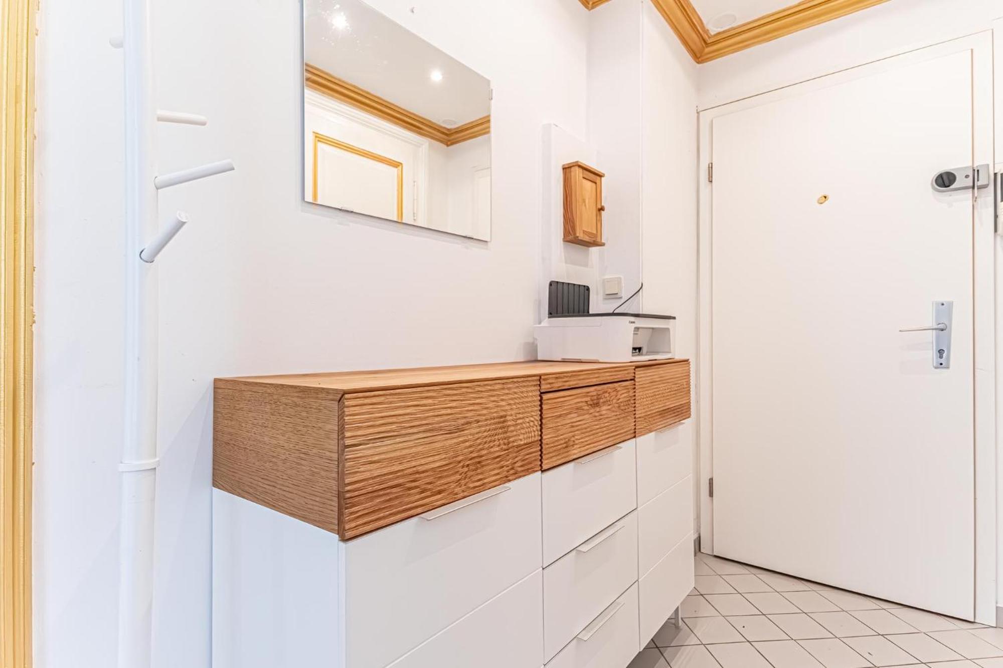 Convenient 3-br Shared Apt, 15 Min To Landstrasse Hub Vienna