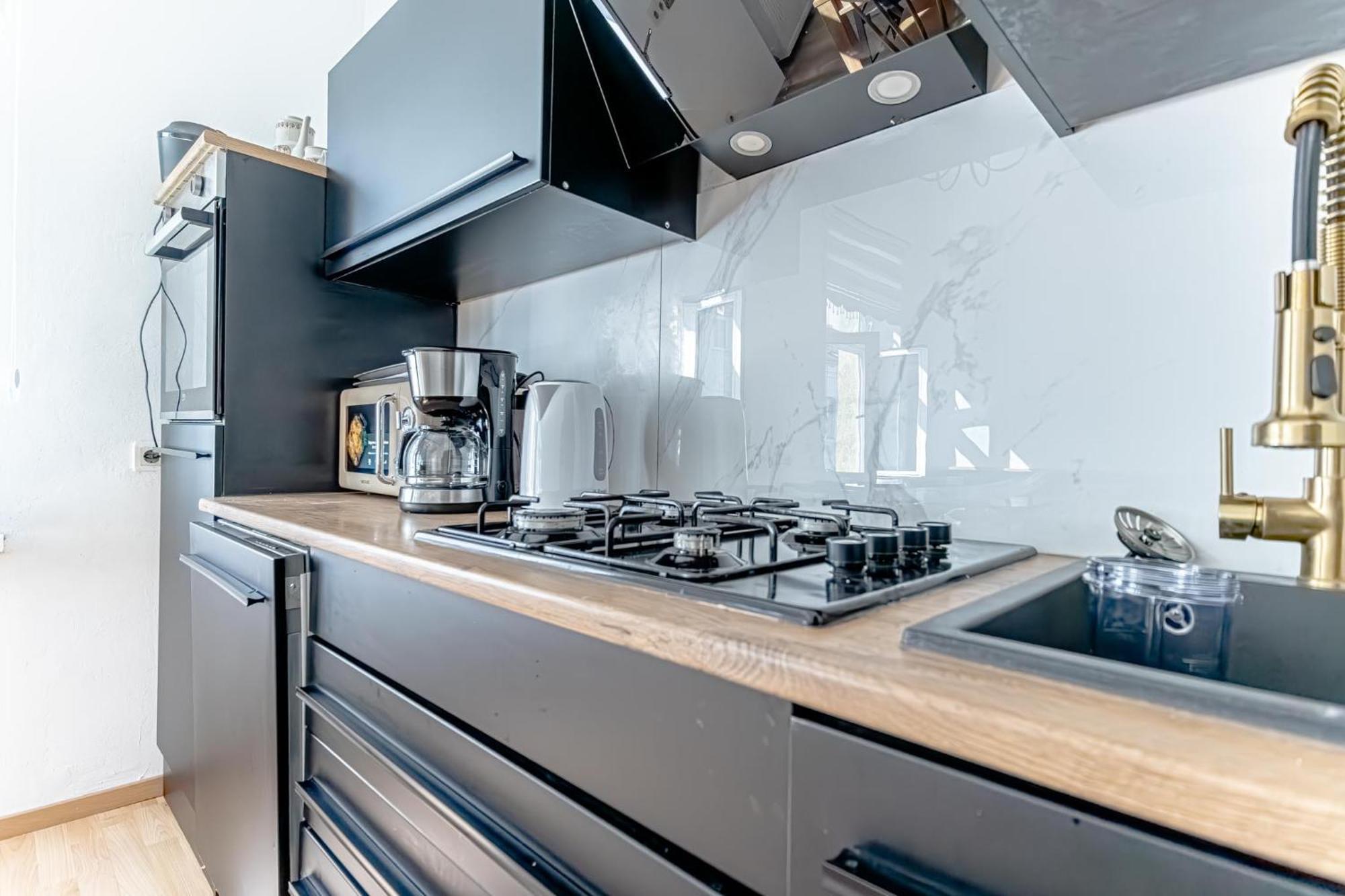 Convenient 3-br Shared Apt, 15 Min To Landstrasse Hub * Vienna